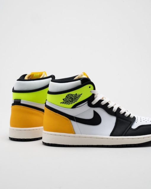 Air Jordan 1 Retro High “Volt Gold”