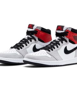 Air Jordan 1 Retro High OG ‘Smoke Grey’