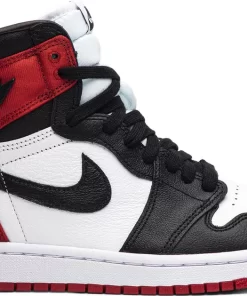 Air Jordan 1 Retro High ‘Satin Black Toe’