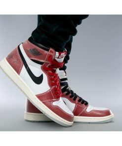 Trophy Room x Air Jordan 1 Retro High OG SP ‘Chicago’ Friends & Family