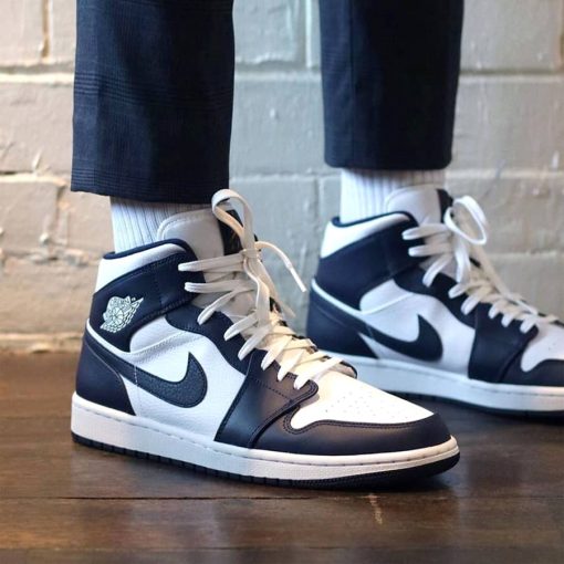 Air Jordan 1 Mid ‘Obsidian’