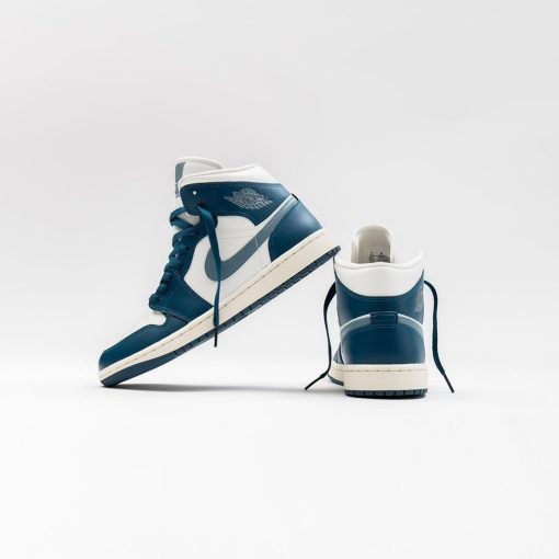 Air Jordan 1 Mid “Sky J French Blue’