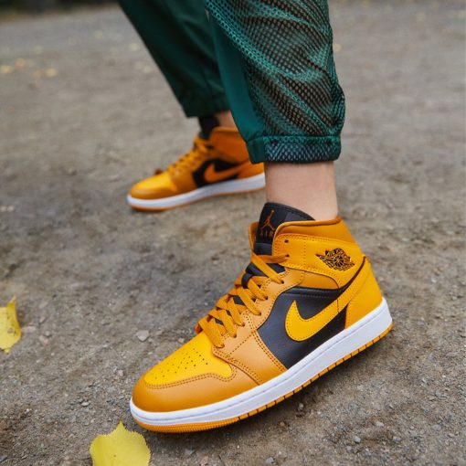 Air Jordan 1 Mid University Gold Paints