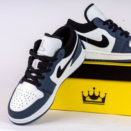 Air Jordan 1 Retro Low Navy