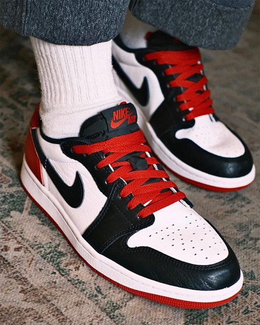 Jordan 1 Low OG Black Toe