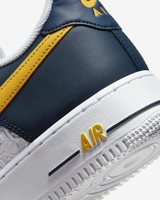 Air Force 1 ’07 Dark Obsidian White University Gold