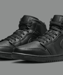 Air Jordan 1 Retro High OG ‘Triple Black’