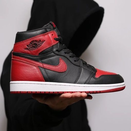 Air Jordan 1 Retro High OG Banned