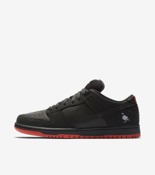 SB Dunk Low “Black Pigeon”