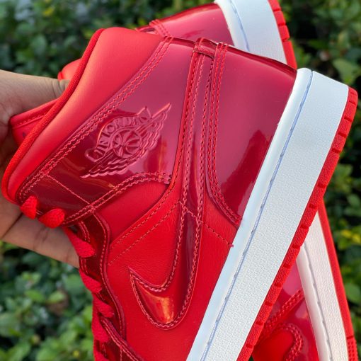 Air Jordan 1 Mid Pomegranate