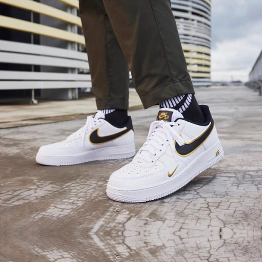 Air Force 1 Low 07 LV8 Double Swoosh White Metallic Gold