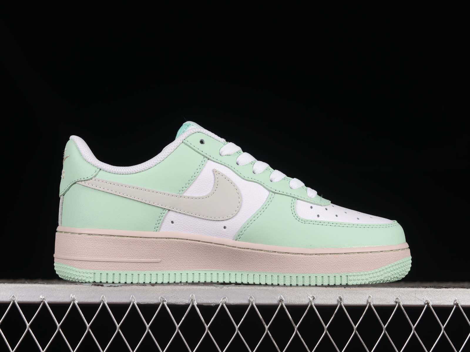 Air Force 1 07 Apple Green White Pink Metallic Gold