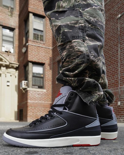 Air Jordan 2 Retro ‘Black Cement’