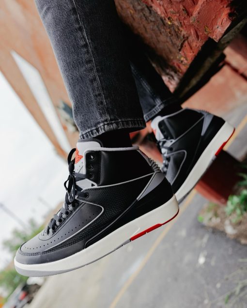 Air Jordan 2 Retro ‘Black Cement’