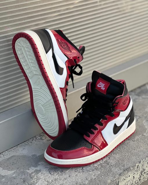 Air Jordan 1 Zoom CMFT “Patent Red”